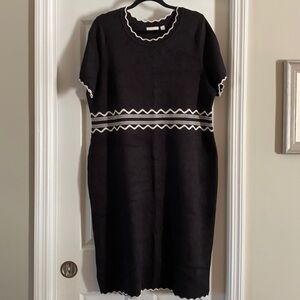 New! Black and white sweater dress